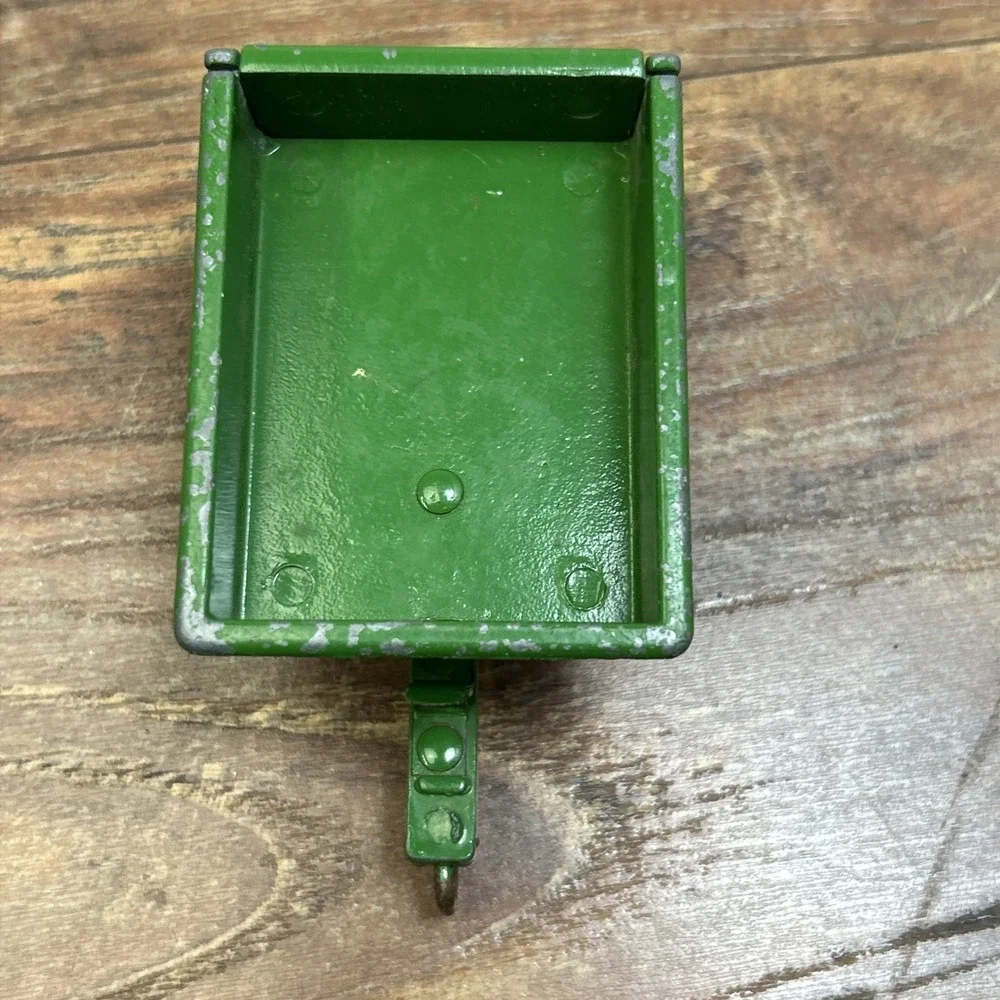 Vintage 1960's 70's Ertl John Deere 140 Lawn Garden Tractor W/ Dump Cart 1:16
